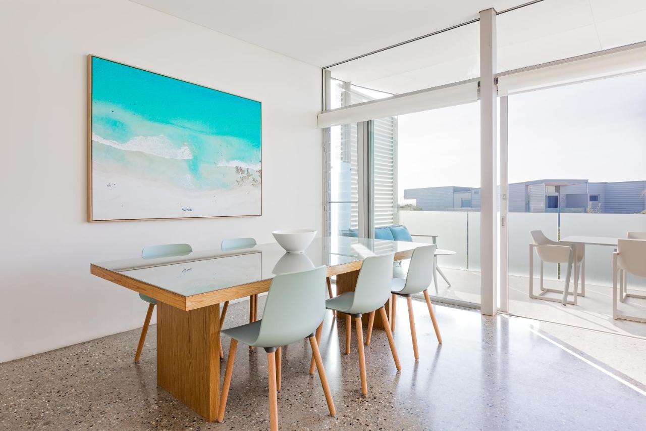 Smiths Beach Resort Yallingup Exterior photo A dining room